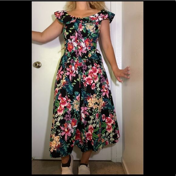Pin Up Girl Vintage Style Floral Summer Midi Dress - Picture 1 of 10